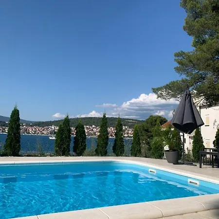 Seaesta Holiday-luxury Seaview Apartamento